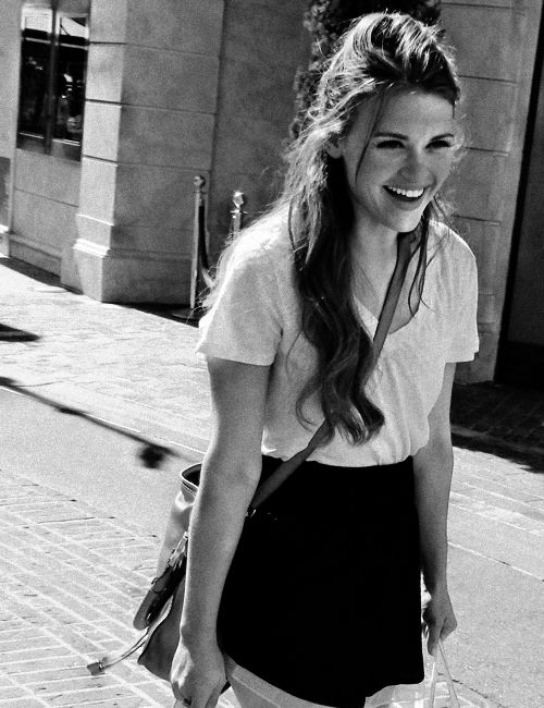 voteforholltwo's tweet photo. My #TeenChoice vote for #ChoiceSummerTVActress is Holland Roden @hollandroden @MTVteenwolf https://t.co/RonZNZ0hSx
