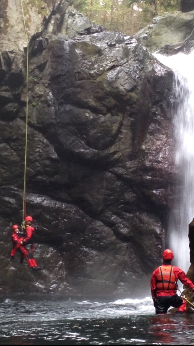 Want to work with us? Applications are being accepted until July 26. #northvan northshorefirerecruiting.ca https://t.co/qDIpwIhKJh