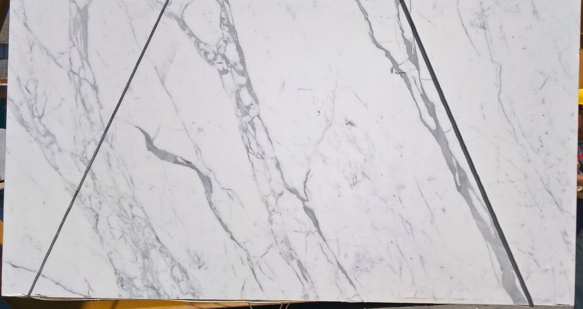 gvatteroni1's tweet photo. Statuary Extra 2cm slabs https://t.co/QgP75hgjjH