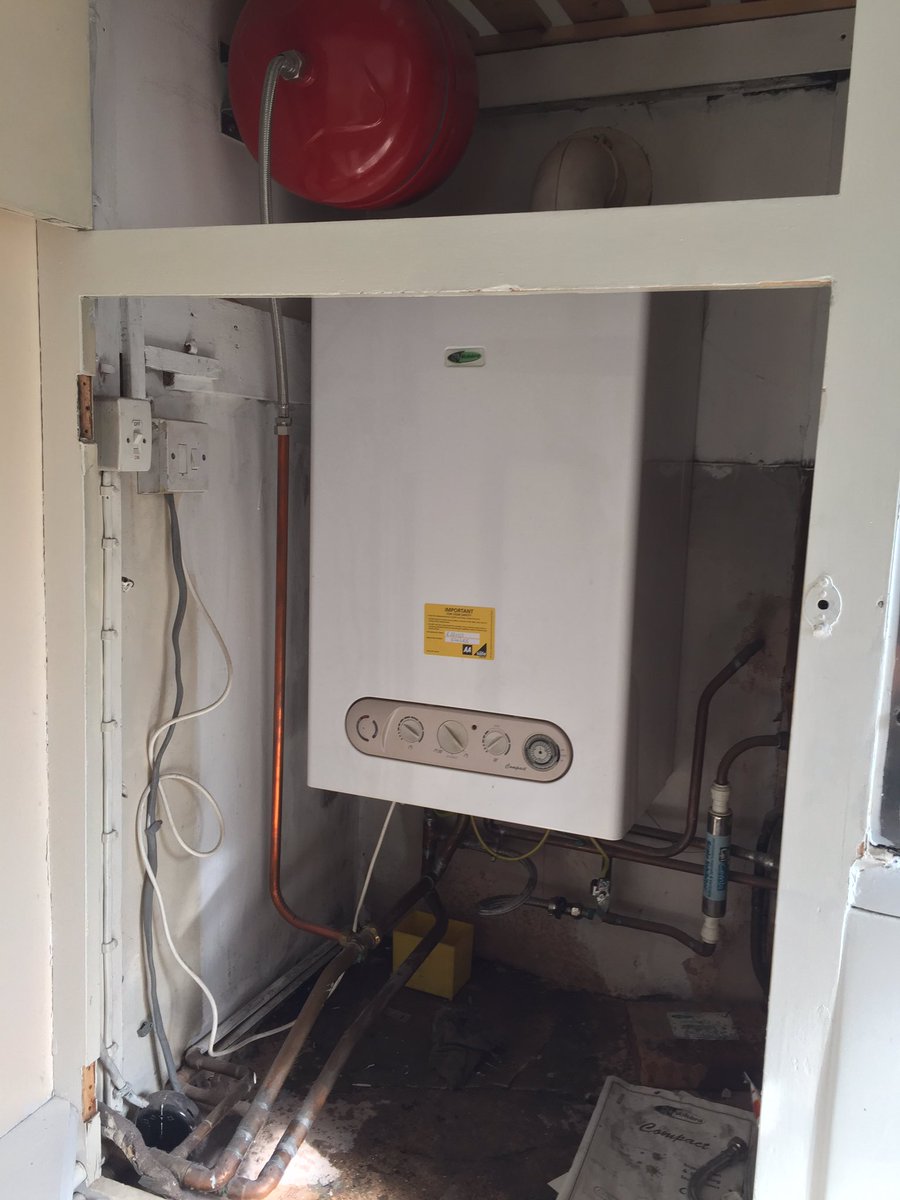 CouplandHeating's tweet photo. @vaillantuk 832 installed with 8 years warranty, along with VRT350f and @SpirotechUK MB3.
🐰 https://t.co/DRXgXzSWCg