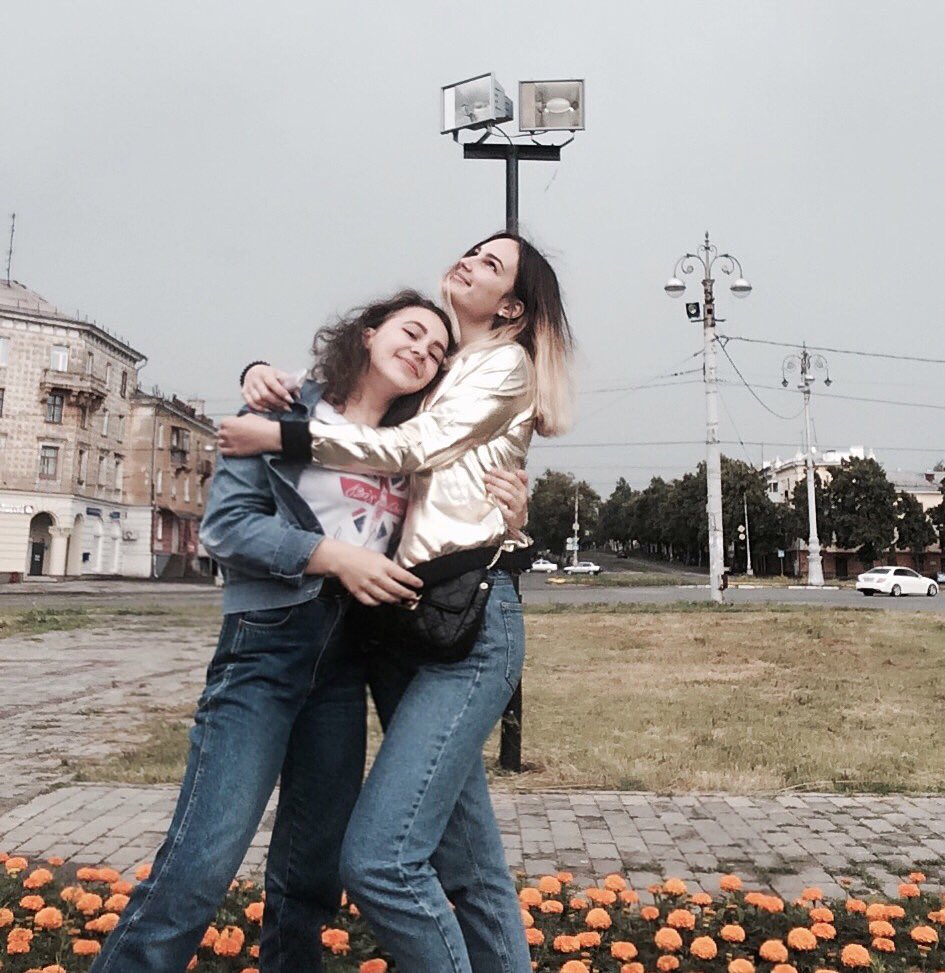 Ivikeeva21's tweet photo. Встреча года 🎆🎇 1️⃣5️⃣0️⃣7️⃣1️⃣7️⃣💥❤ https://t.co/qOBtnCtbXd