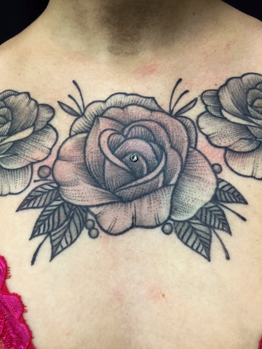 XDONPANDAX's tweet photo. #Microdermal realizado en @amilkartatuajes gracias a todos los que confían en mi trabajo a diario! #DonPanda https://t.co/Gm4UdDBbDx