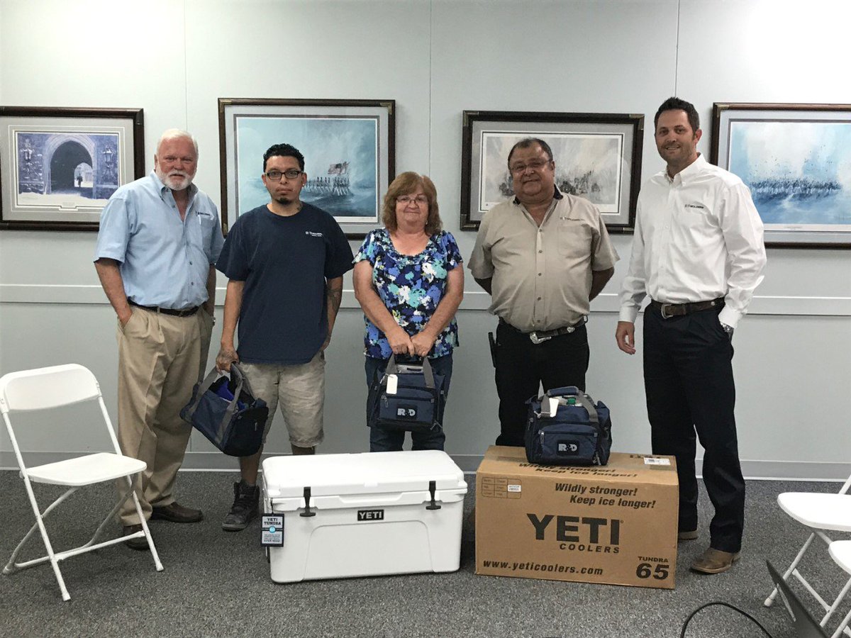 RDMolders's tweet photo. Congratulations to Janis Abernathy and Juan Torres for 20 years of dedicated service. Great job! Looking forward to the next 20!#blowmolding https://t.co/QDPJusxJ11