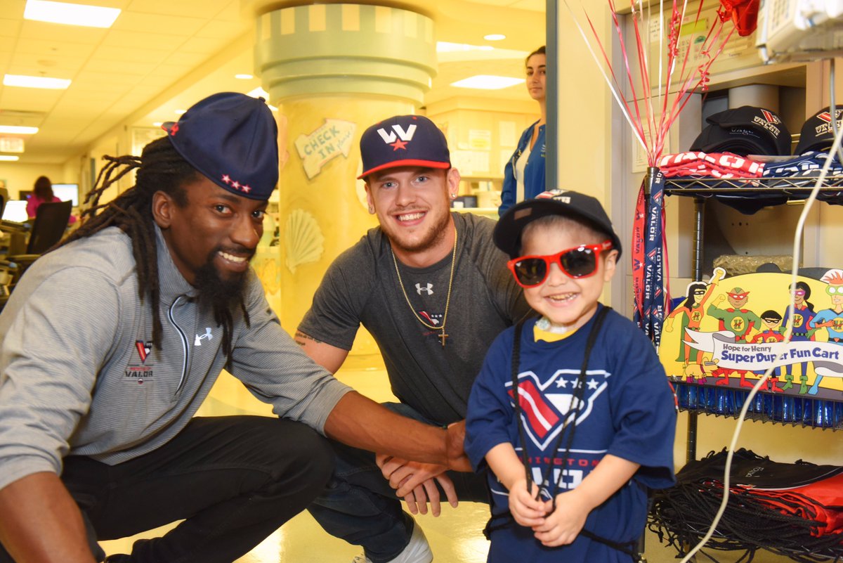 MSEFndn's tweet photo. Thank you @hopeforhenry! We had so much fun yesterday at @MedStarGUH with the @WashingtonValor's @spider_2_cold &amp; @SBreezy_10. #standwithus https://t.co/YU7DuBa4mK