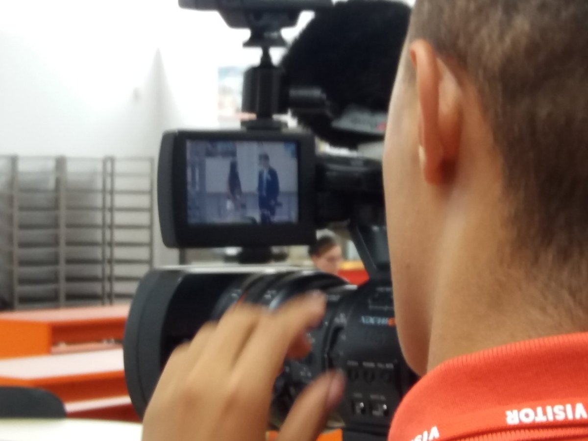 nta_eal's tweet image. Leo in action. He is doing an awesome job! #YoungInterpreter #eal #awesometeam