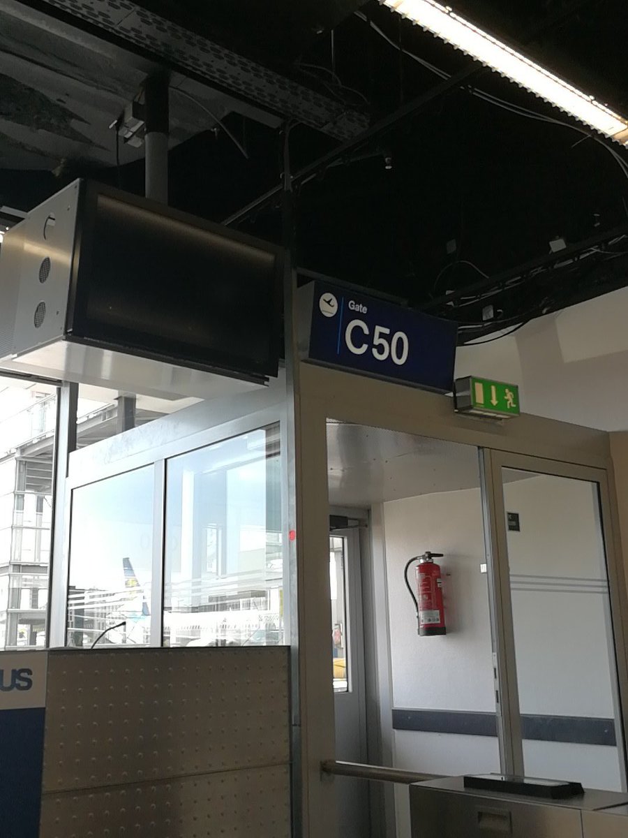 LChatziandreou's tweet photo. I guess I'm a bit early at the gate. Any one else on their way to London for @SEO_Barcamp this evening? https://t.co/sJaXfQmx9H
