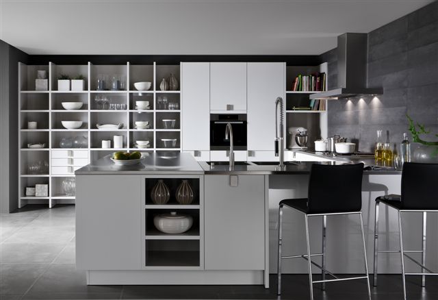 UrbanInterior1's tweet photo. We love Stylish Shelving like this SieMatic 8008 Kitchen available @urbaninterior1 
 #organisedliving https://t.co/7QA8ZXYtuy
