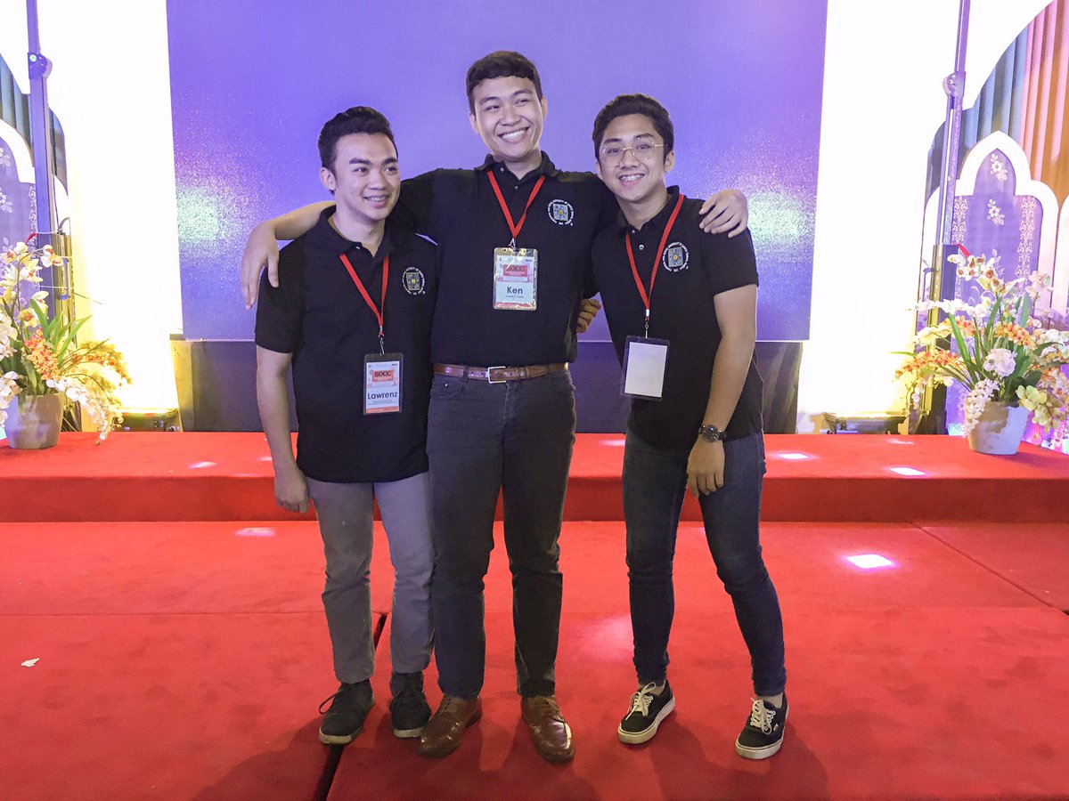 mtthwrogan's tweet photo. Team CTHM 💙💚 #SOCCLTS2017 #USTOSA @kenertsyy @/lawrenz https://t.co/tFDUqDJJ0J