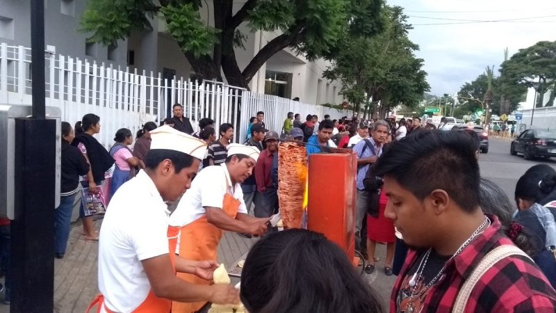 Dan ayuda ¡al pastor! en Hospital Civil - hojapublica.com/2017/07/19/dan… #Oaxaca