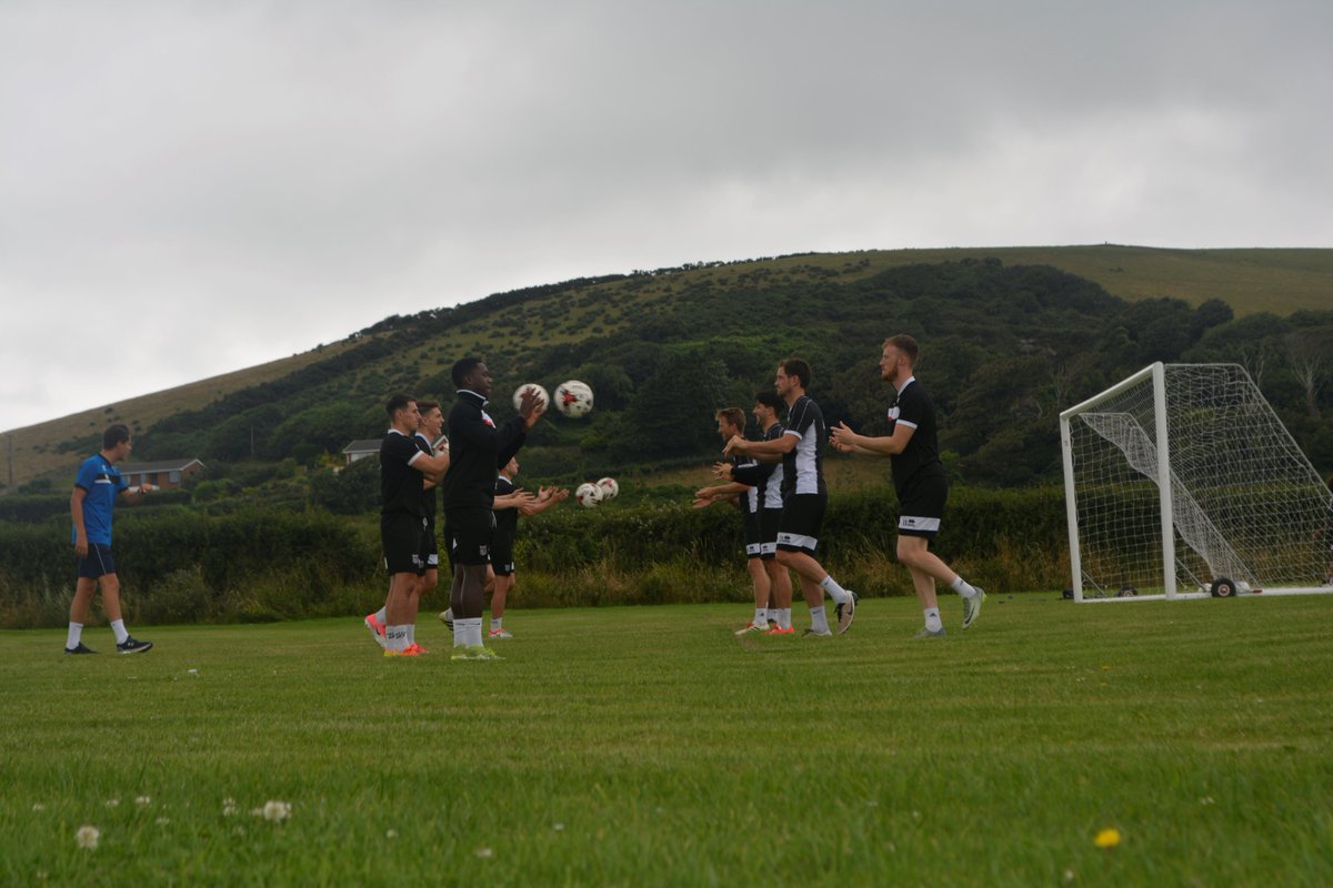 officialgtfc's tweet photo. The #GTFC players and management returned to @BrauntonFC this morning for another training session. #UTM #Devon2017 https://t.co/YaXgXHLYR1