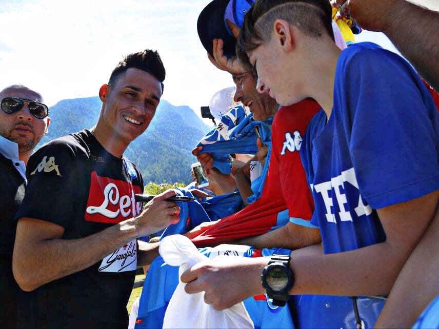 sscnapolitr's tweet photo. #Callejón #Dimaro2017 #ForzaNapoliSempre https://t.co/NgucWGuAay