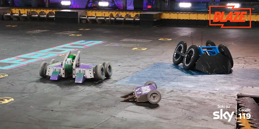 godzfranchini's tweet image. Stasera ore 22.40 su #BlazeTv (canale 119 Sky) quarto episodio di BattleBots #Bottedarobot. Le sfide si fanno più incandescenti che mai!!!