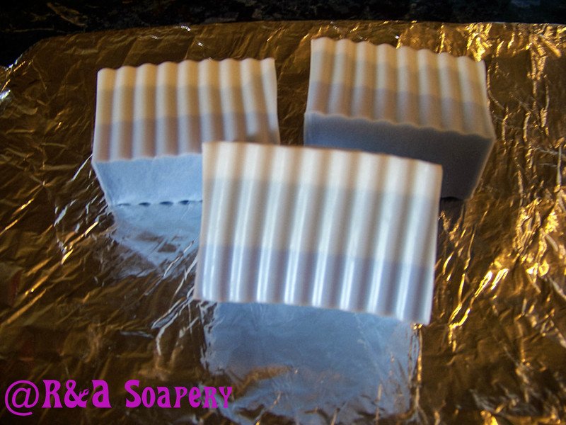 R_B3auty's tweet photo. You can purchase our Hawaiian Getaway Soap here https://t.co/LofqcC1kOP https://t.co/qLB1DTGHxi