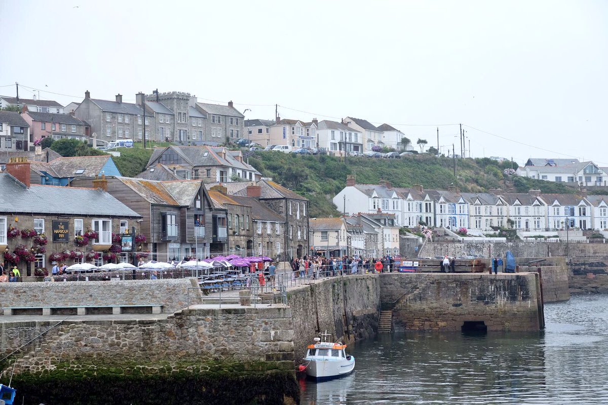 ClarenceHouse's tweet photo. Here in Porthleven, The Duke and Duchess of Cornwall begin a three-day visit to Devon &amp; Cornwall. #TRHinCornwall https://t.co/Y7LIFcrgPt