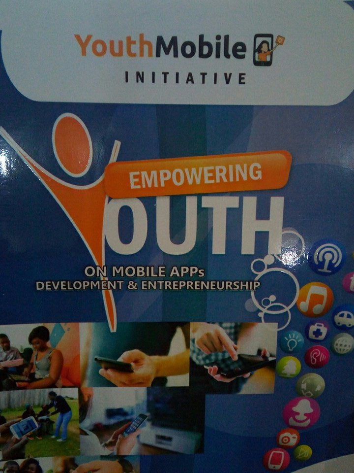 misscassy12's tweet photo. Life long coding goal finally achievable, as simple as jollof rice says my trainer. #YouthMobileNaija @OT_Oseni @RuderfN @UNESCO https://t.co/8lDmFyhdFa