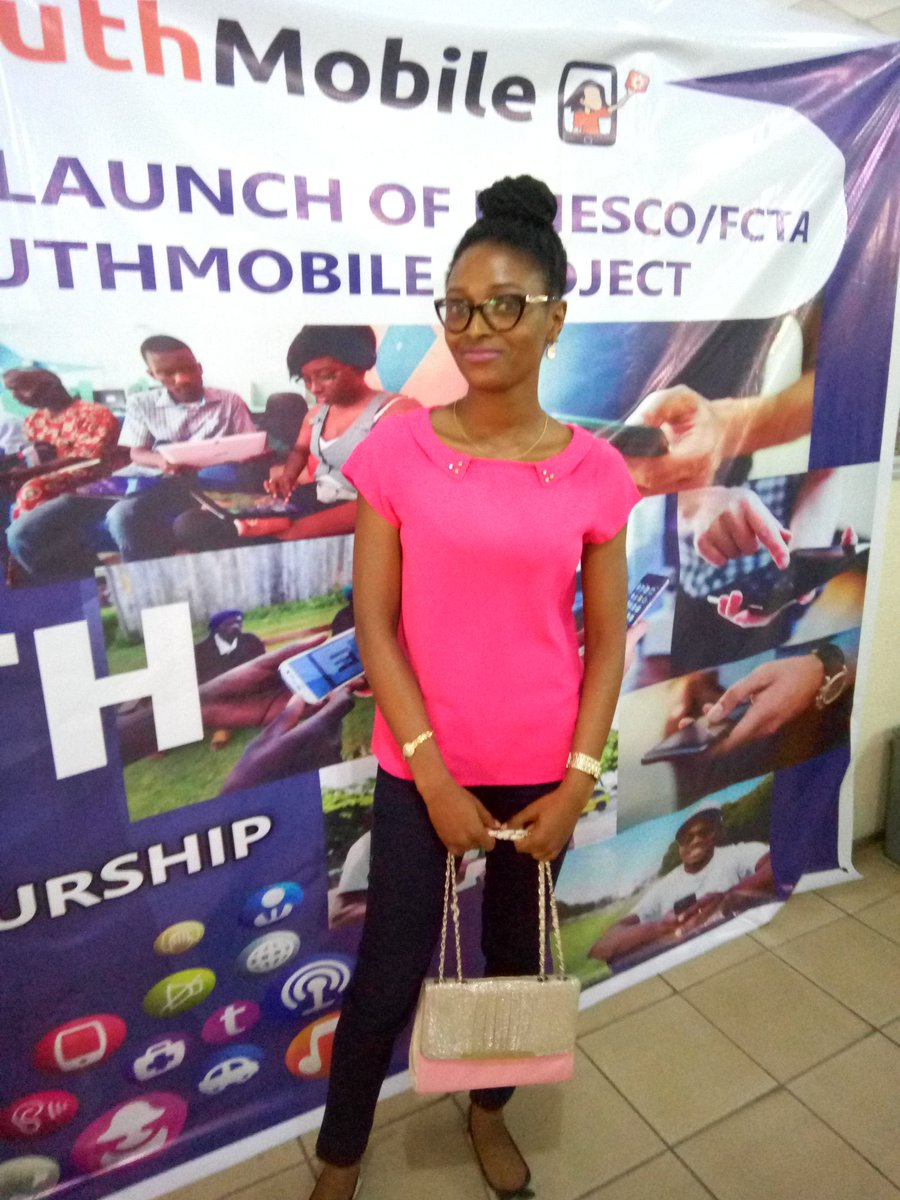 misscassy12's tweet photo. Coding in progress !!! Super excited !!! Thanks to FCT, UNESCO, SAMSUNG.... #YouthMobileNaija @RuderfN @UNESCO https://t.co/a9QKffRCRO