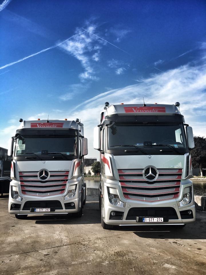 Deze twinbrothers zijn klaar voor levering ! #MercedesBenz #Actros