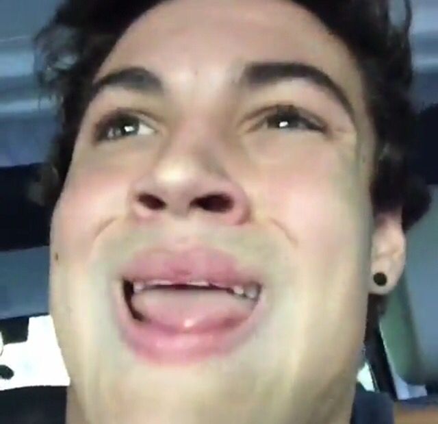murkydolan's tweet photo. My #TeenChoice vote for #ChoiceComedian is the Dolan Twins @EthanDolan and @GraysonDolan https://t.co/1oT9fgACM9