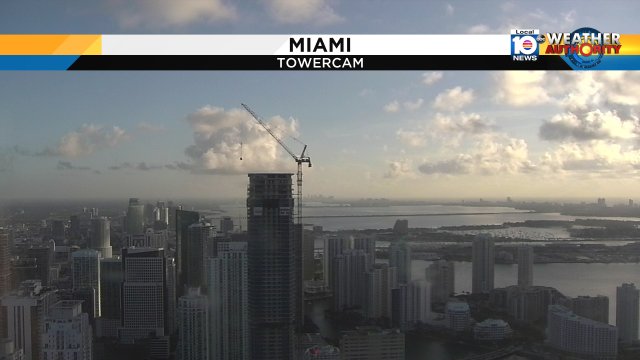 Looking good so far from the Miami cam, rain is expected to move in later so keep umbrella handy. https://t.co/mCx1H2N9rV