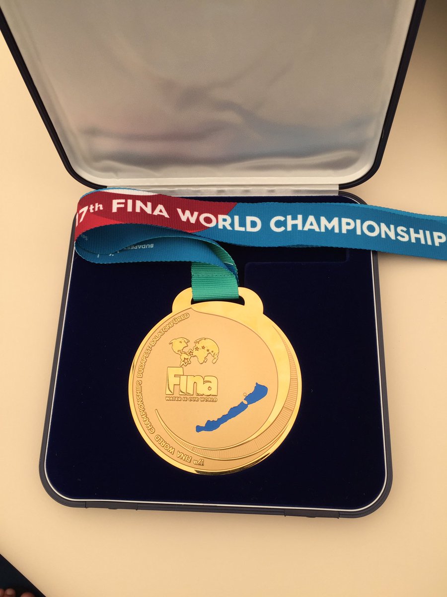 Congrats to <a href="/atwich616/">Ashley Twichell</a> for winning @fina1908 5K! All of us at <a href="/uncswimdive/">Carolina Swimming & Diving</a> are proud of you #WorldChampion 🥇 🌎