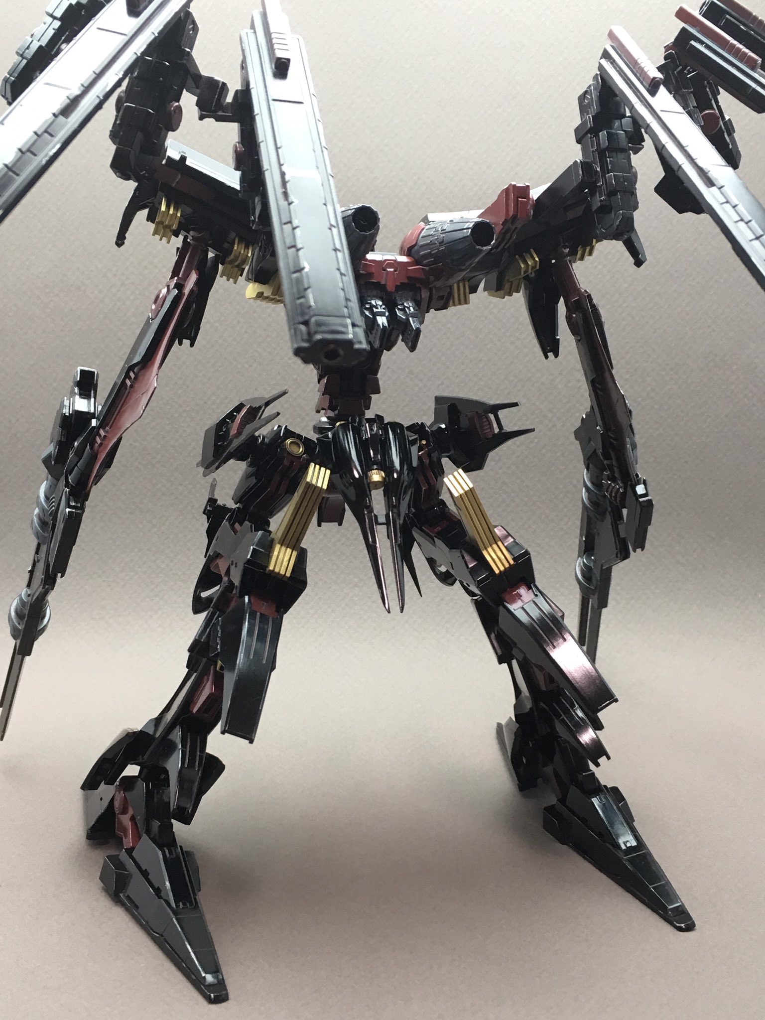 Uzivatel タ ガネ Na Twitteru ラストオッツダルヴァはレギュレーションとアセン次第では多少飛べます でもやっぱり天使砲が物凄くエネルギーを食ってまともに戦えません でもそんな事どうでもいいよね カッコいいんだから アンサングの時点で滅茶苦茶でかいので撮影