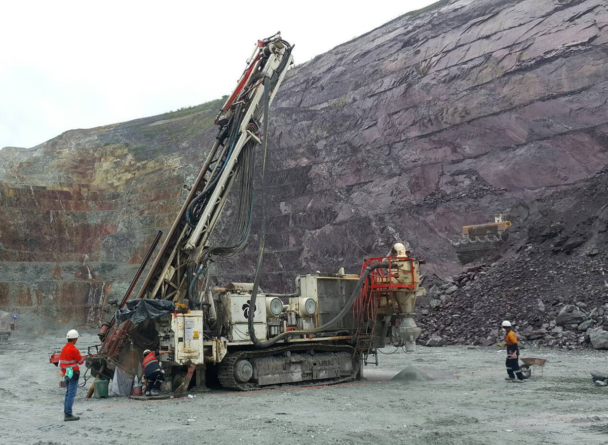 MiningMagazine's tweet photo. Boart Longyear #Drilling Services wins multi-site drilling #contract in #Laos https://t.co/qAR0OPAgDK @BoartLongyear #mining #PanAust #gold https://t.co/t6cC39TMov