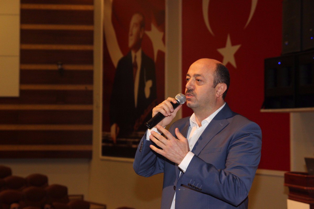 Bütün eleştirilere rağmen son üç yıl içinde görev alan her kademeden eğitim yöneticileri...DEVAMI istanbul4.egitimbirsen.org.tr/makaleler/248/…