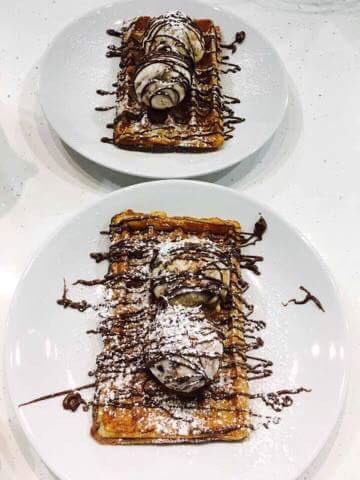 MooseGalway's tweet photo. Be kind to your sweet tooth - Tag someone below who needs to join you for one of these! #MapleMoose https://t.co/qajvTHcDiZ