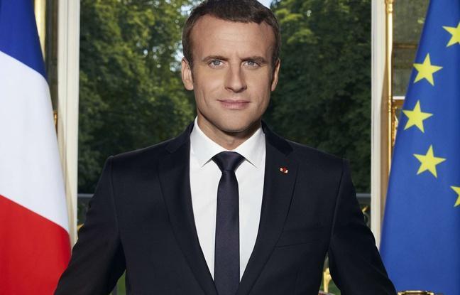 20Minutes's tweet photo. Emmanuel Macron: Sa photo officielle oblige les 36.000 maires de France à racheter un cadre https://t.co/gX7kWJqRVY https://t.co/mlSIFt4lL7