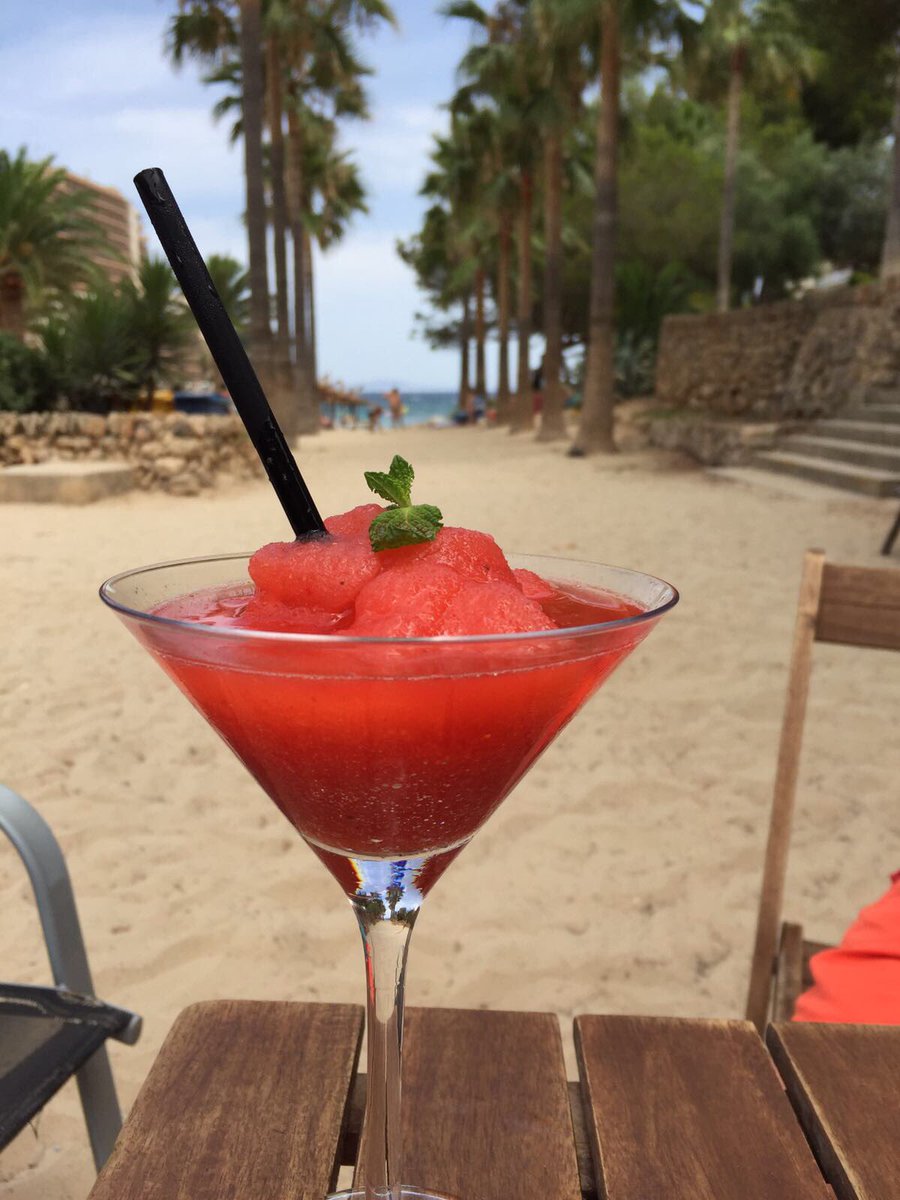 robmoulty's tweet photo. #paradise #calavinas https://t.co/kRPj6o92UN