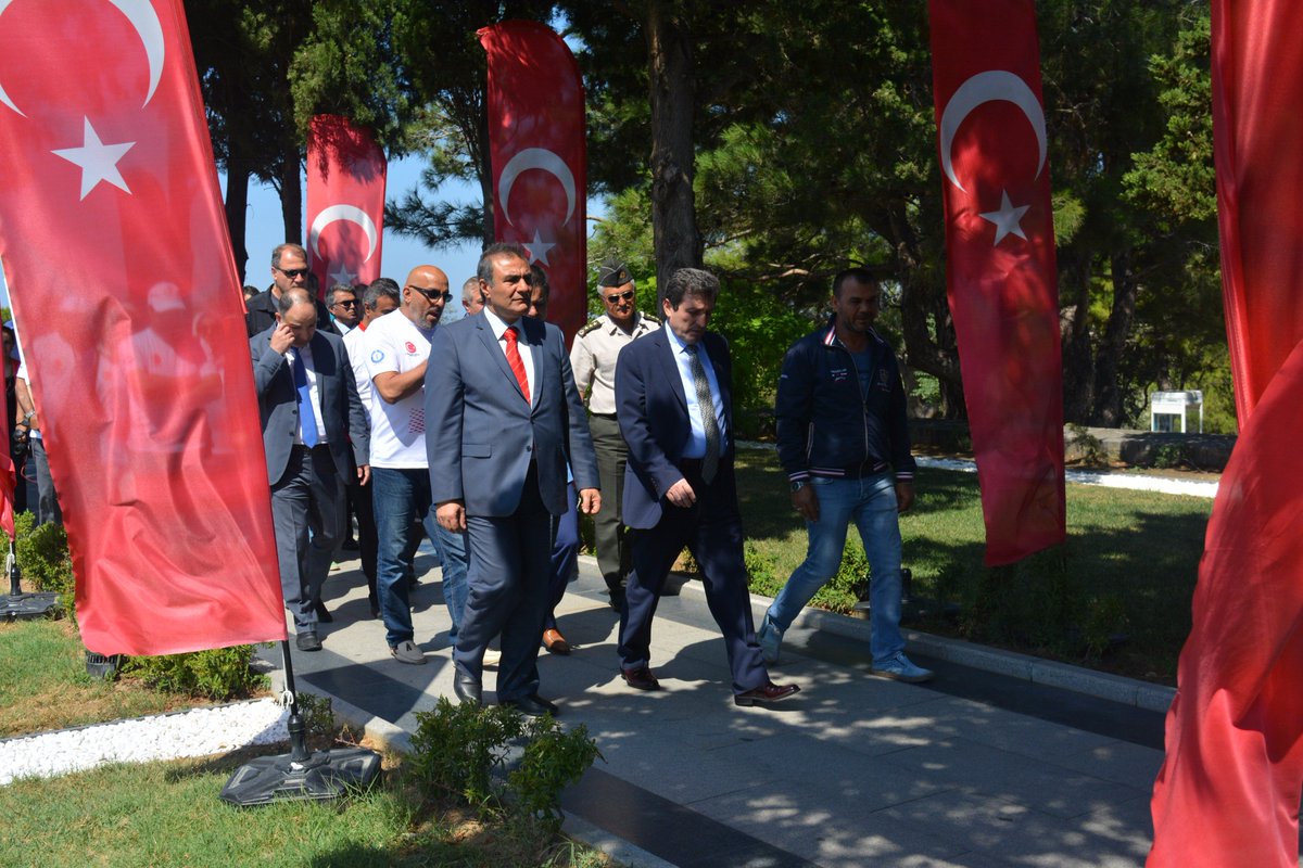CANAKKALEHSM's tweet photo. 15 Temmuz Şehitlerimiz anısına KonyaHalkSağ. Müd.lüğünce düzenlenen bisiklet turu etkinliği Çanakkale Şehitler Abidesinde sonlandırılmıştır. https://t.co/3YwhXAGdpt