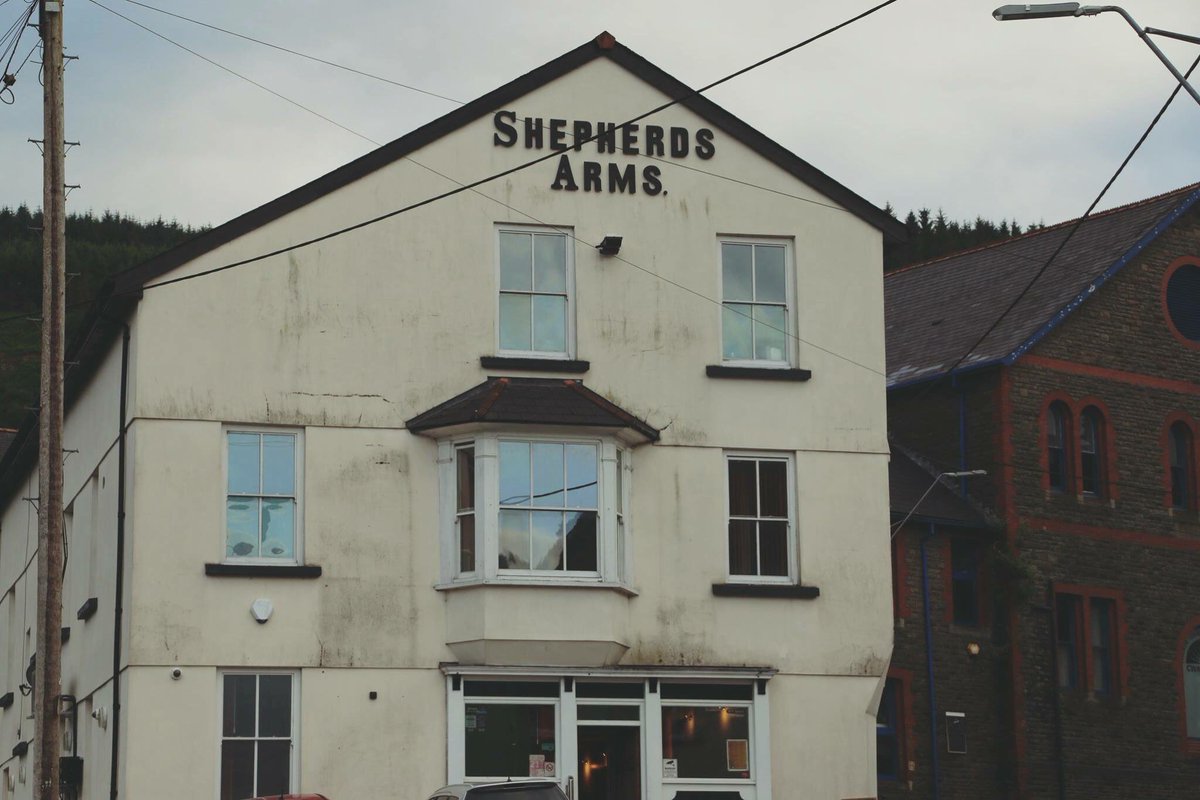 only_reign's tweet photo. Playing Shepherds Arms Cwmaman was a lot of fun! #gig #originals #shepherds #Cwmaman #duo #onlythereign #valleys #Aberdare #guitar #cajon ๐ค๐ป https://t.co/pz7kNVWbGY