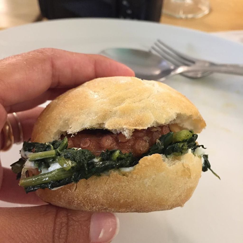 fra_unpo's tweet photo. Polpo fritto, cicoria e burrata. Mi piace assai!! 😎😍😋 #cibo #lifestyleblogger #instagood #francescapace #instapic … https://t.co/Qg5wCiN40i https://t.co/HlV9sMBn4V