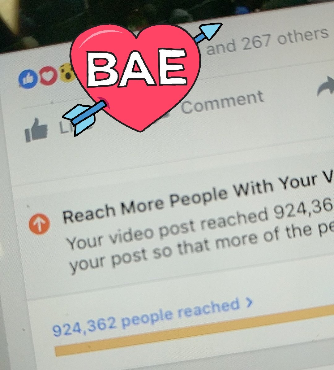 thematthorne's tweet photo. Ok going in on the final episode of "can a facebook live stream reach over 1,000,000 people" highscore to beat is 924,362 #hesm #casesm https://t.co/mp0ncifugL