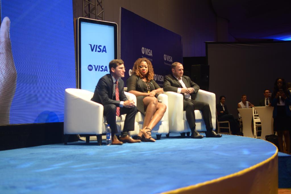 VisaNigeria's tweet photo. "The transaction is free. More trading hours. The cost of holding cash is gone." #paywithmVisa #TheNewWayToPay #mVisa https://t.co/jFB30jtTJX