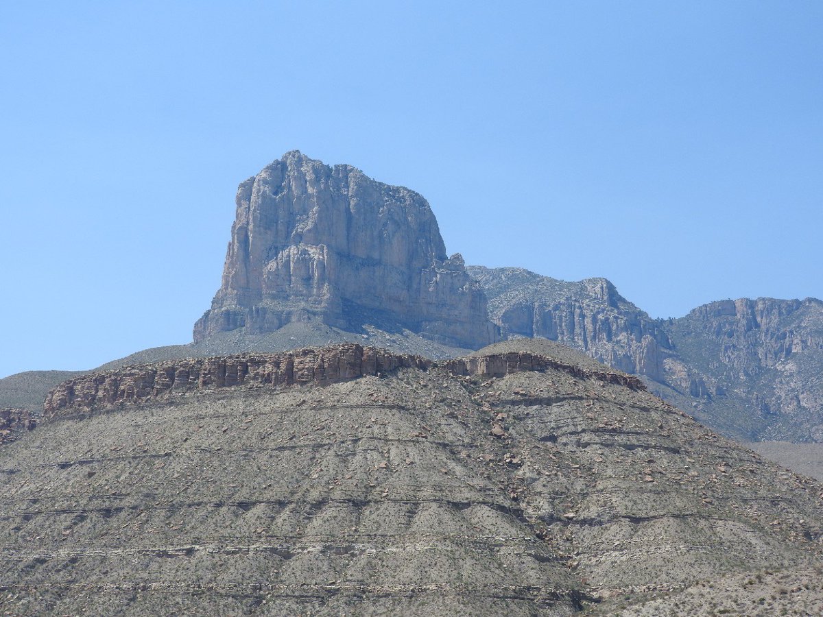 PetrographyGeek's tweet photo. El Capitan, Texas, Guadalupe Mountains National Park, a Permian reef. #geology #nationalpark #Guads https://t.co/VDpDnXW2nh