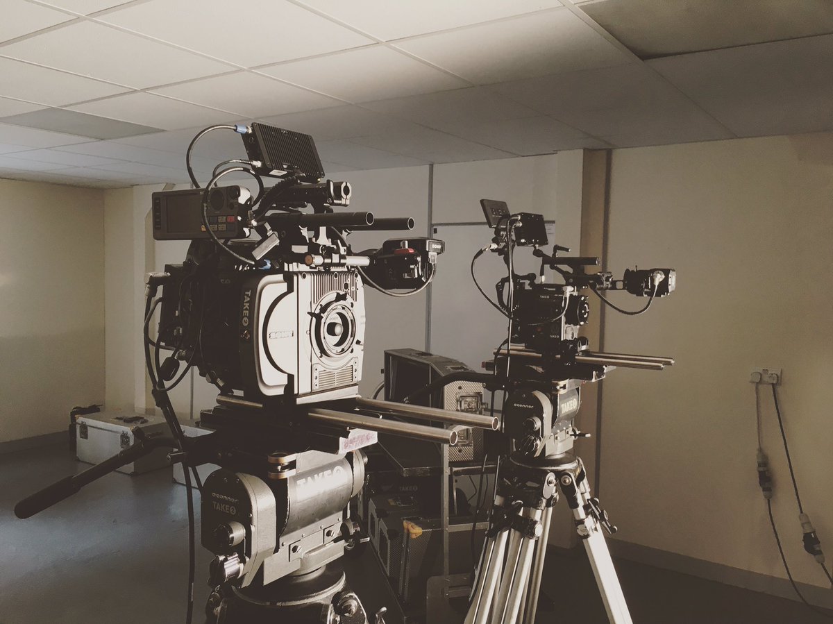 Take2FilmsUK's tweet photo. Sony F65 vs Red helium 🎥🎞 🎬 who wins? #sony #sonyF65 #Red #Reddigital #8k #Redhelium  #Take2films #Take2 #camerarentals #film #drama #tv https://t.co/7hWt2LXbeH
