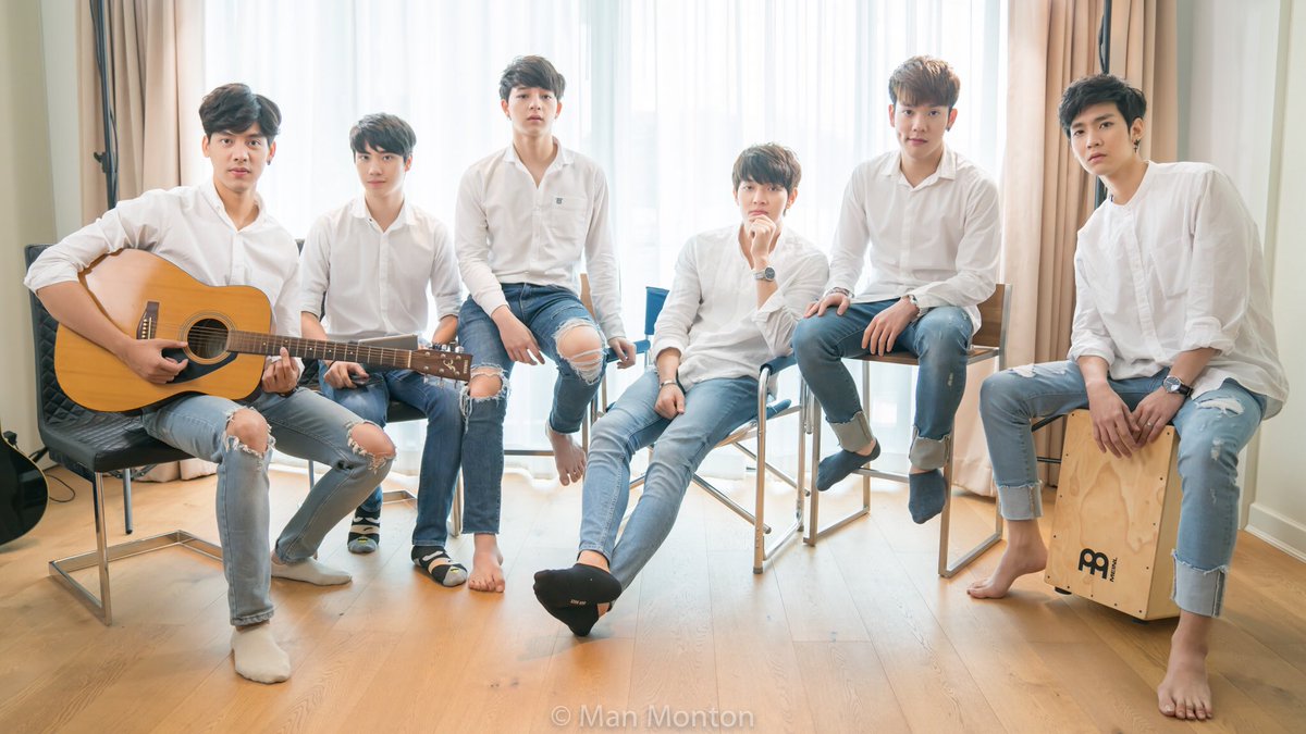 man_monton's tweet photo. ขอบคุณพี่เต้ย พี่หมีที่ชวนผมมากำกับ Ep พิเศษ น้องๆ น่ารักมาก @toei_piya @hmee_bd #2moonstheseries #เดือนเกี้ยวเดือน https://t.co/3g5qw01JwB