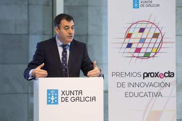 CEIPLAREDO's tweet photo. Premio de Innovación Educativa grazas a todos @CAFIgalicia @Xunta @RomanLalin @CfrPontevedra polo voso apoio +info https://t.co/6NY6OgSSxx https://t.co/Sbo7mjZJ3N