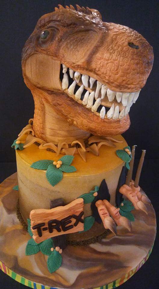 lesucreaufour's tweet photo. #gateau3d réalisé par une de nos #élèves #VousAussiFaitesDesGateauxFous avec notre #formationcakedesign en ligne #trex #pateasucre https://t.co/Wr8Va0DbeO