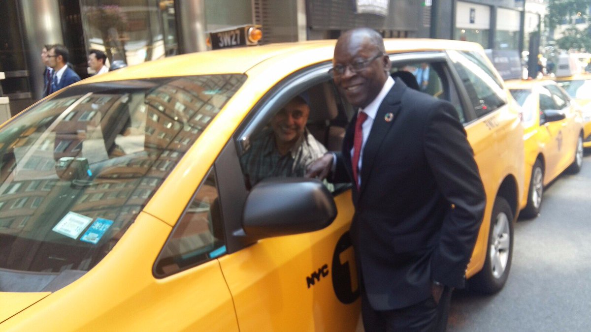 Échange amicale avec les collègues New-Yorkais de #BéninTaxi en marge du Forum Politique de Haut Niveau sur les ODD. #Benin #Wasexo