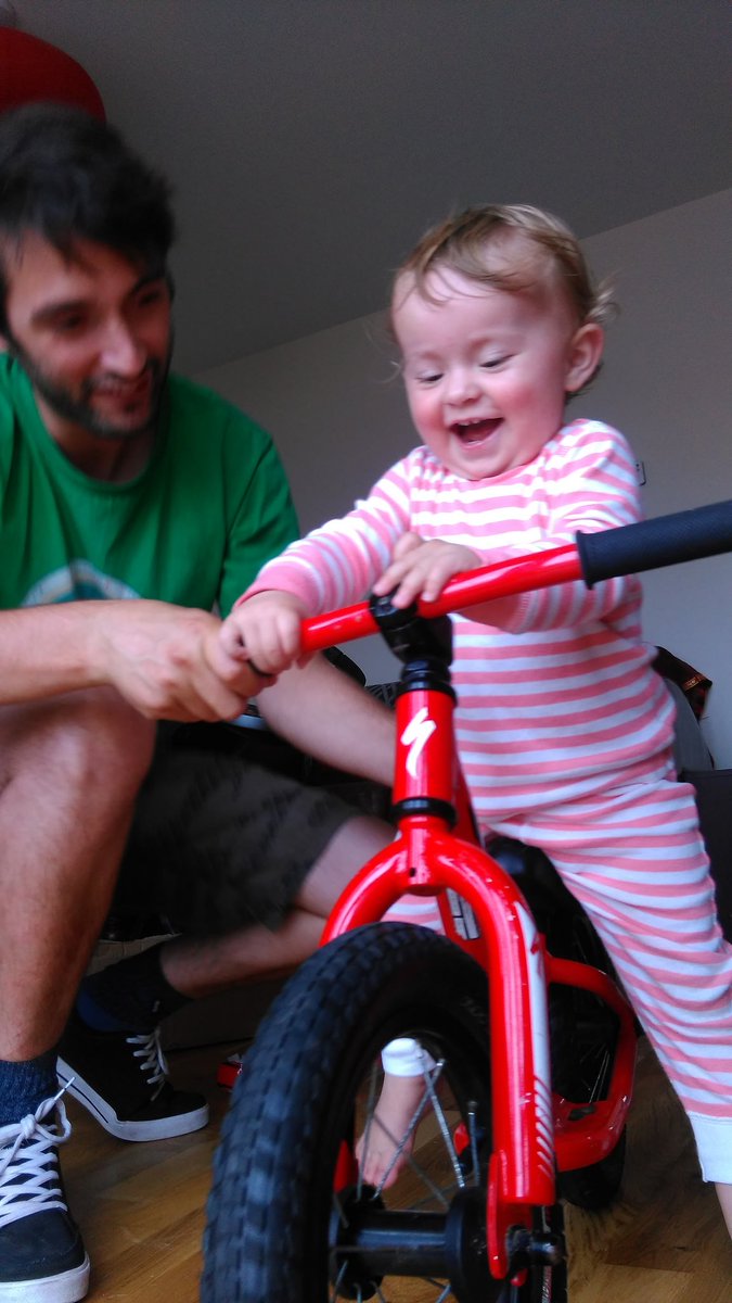 joeprisk's tweet photo. #srslyfuncontest @GTBicycles teaching the fun of bike riding! https://t.co/Yw8isgEhcO