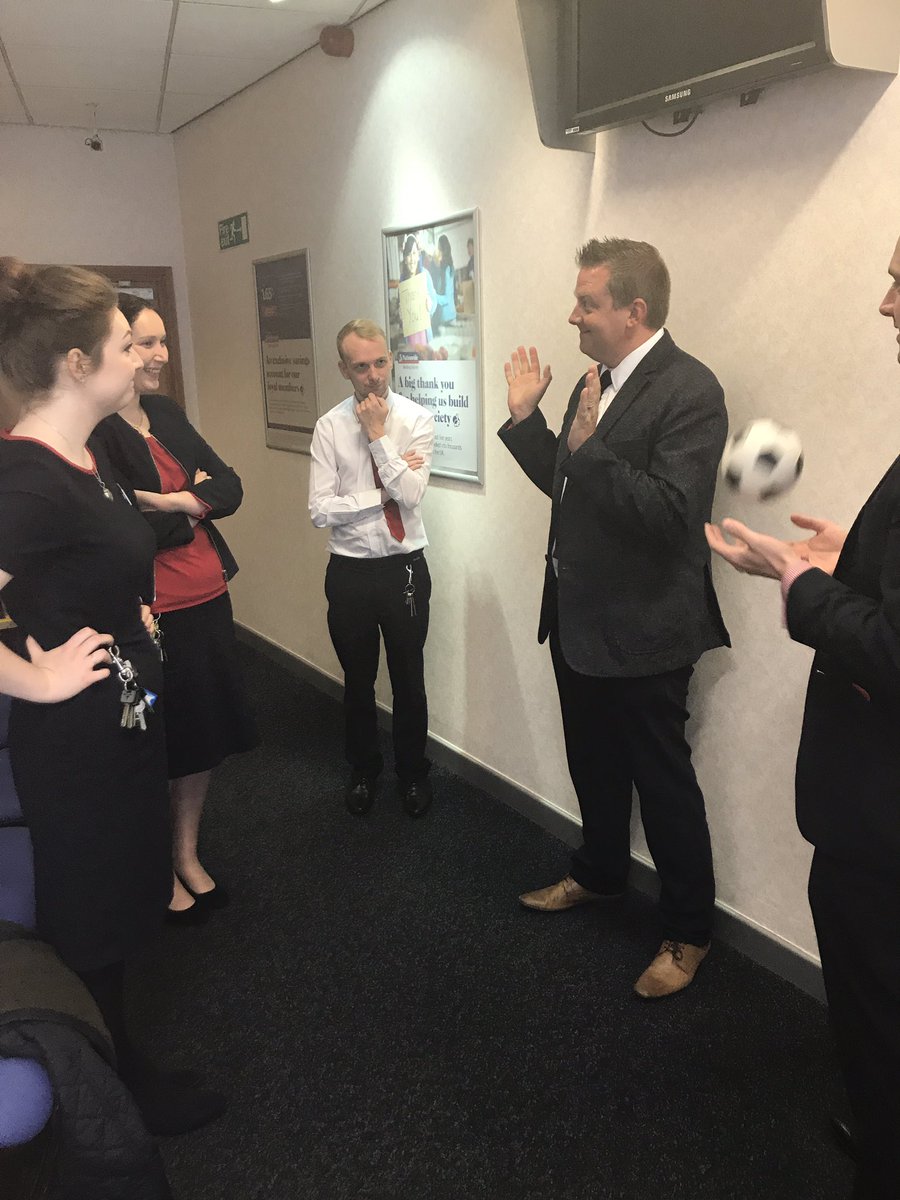 LisaMBenton1's tweet photo. #drillforskill #makingmembersbetteroff session in Loughborough 💡@liampcook @TSpottiswoode @nikkiock @NBSMidsCheshire @teebsontwit 👏🏽⭐️🎉 https://t.co/CI6DjYb8tw
