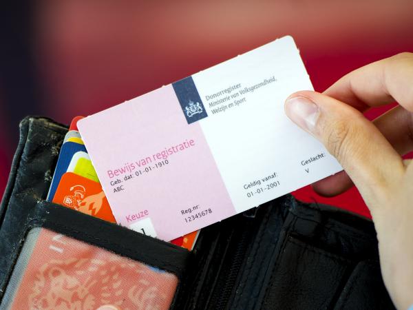 'Nabestaanden zo’n vraag stellen bijna onmenselijk.' Chirurg Sijbrand Hofker over orgaandonatie in @DeOchtend: nporadio1.nl/achtergrond/50…