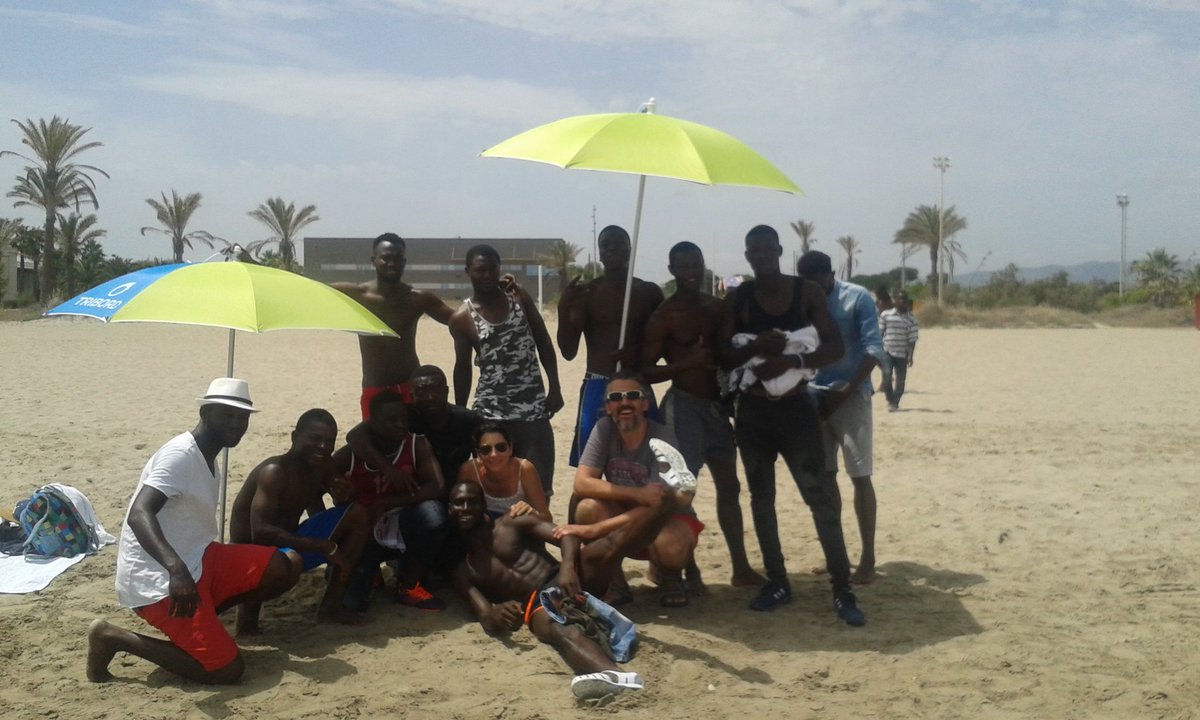 belén lado monserrat tweet media