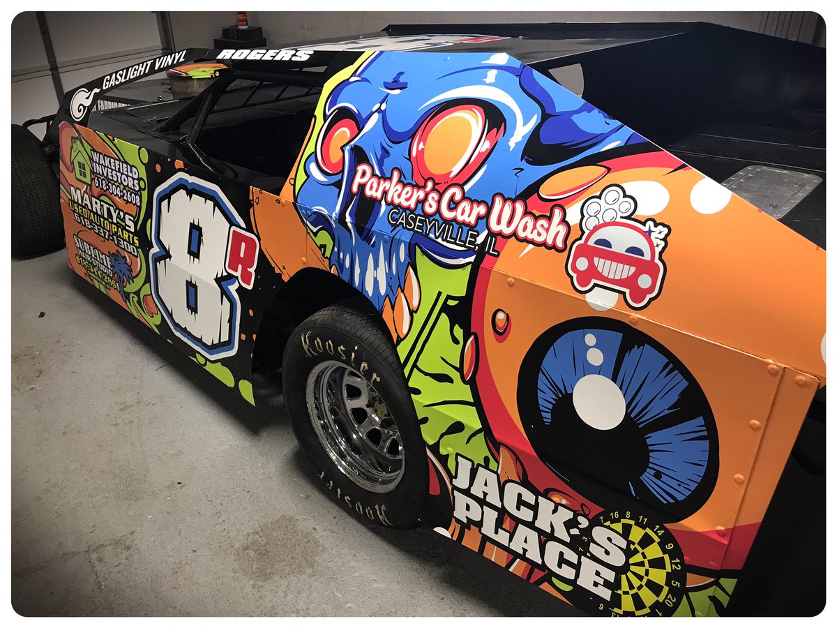 GaslightVinyl's tweet photo. New race car vinyl. 🔥 #gaslightvinyl #racecarwraps #belleville https://t.co/ZKxILfPiME