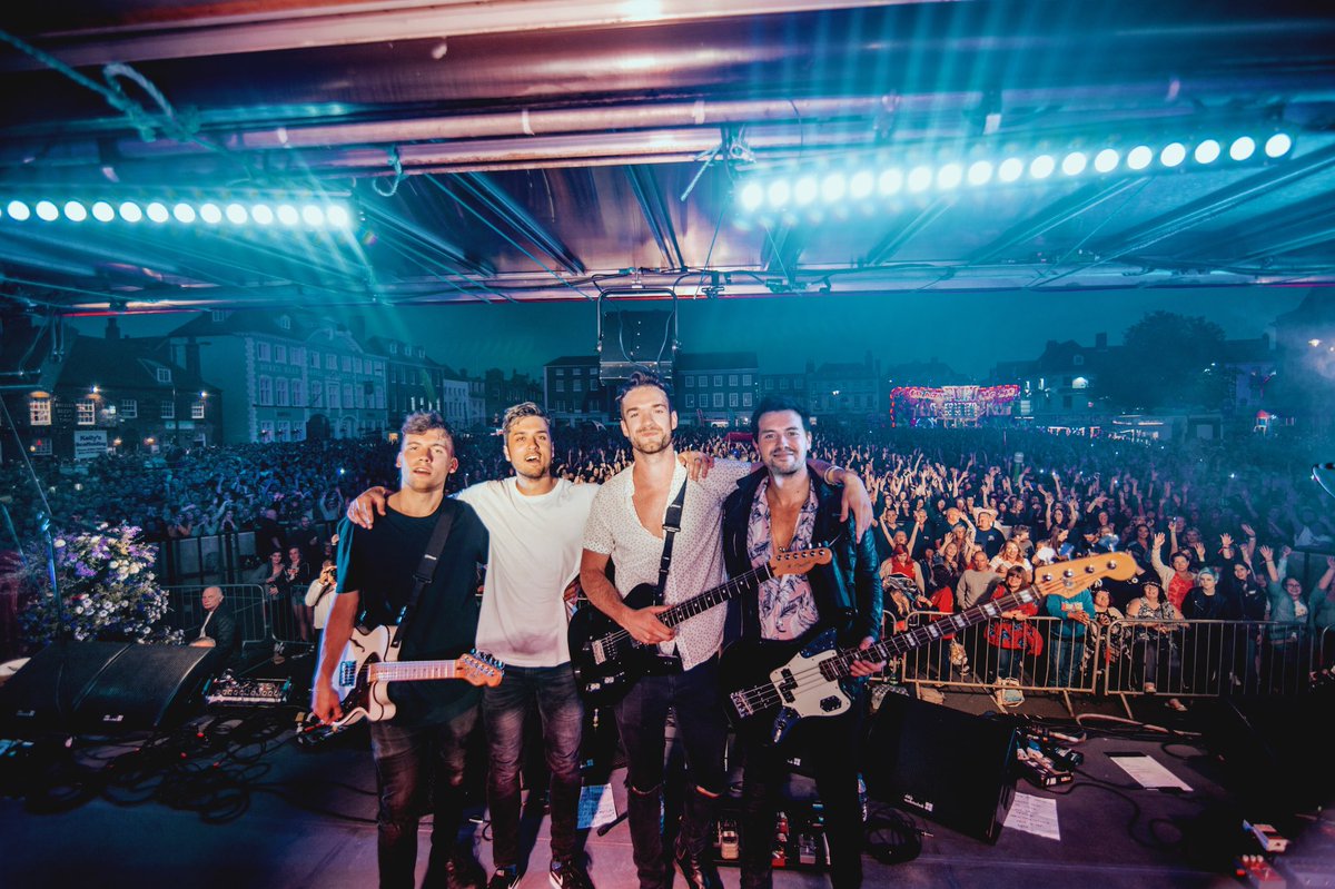 Richard__Hutch's tweet photo. Probably going to be posting photos from this night for a long time so apologies... 📸@CaitlinMolton https://t.co/jys7k2L9NB