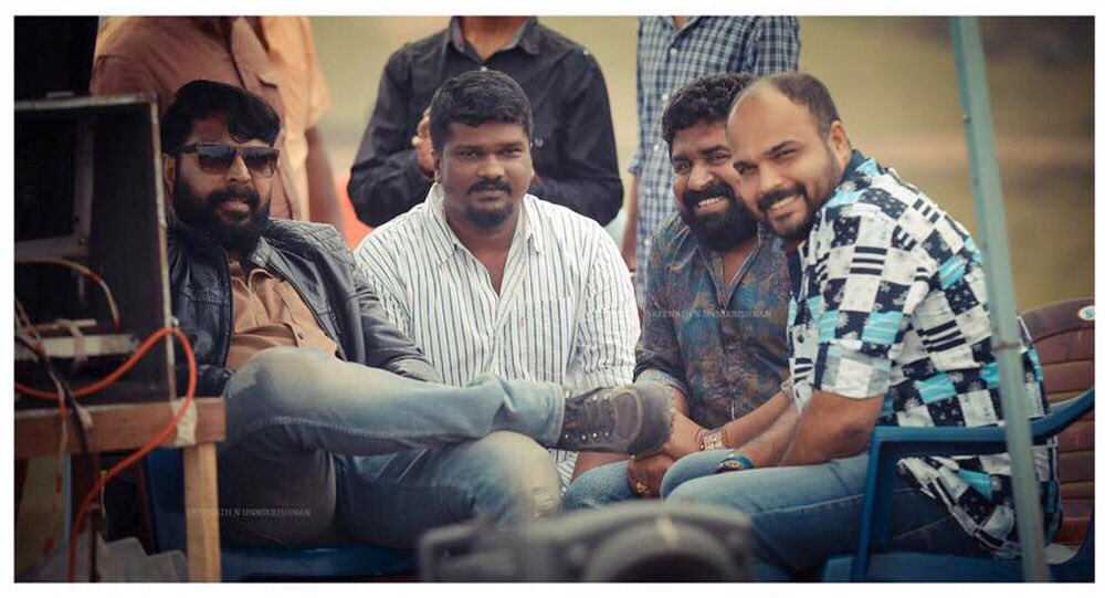 Amjad_Offl's tweet photo. Exclusive : @mammukka Vaisakh Udayakrishna joining for next produced by #Udayakrishna under #UKStudios banner , april 7 2018
Raja 2 Dropped https://t.co/WVEpWm8ZgX