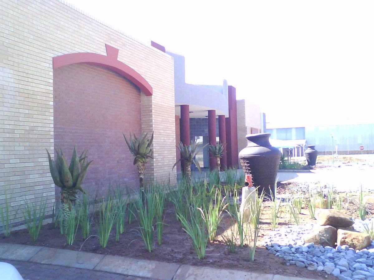 MochekuL's tweet photo. Please RT!!!! Our next client could be YOU or someone on your TL.. We is the business of landscaping #MochekuLandscaping https://t.co/4tKrMhd8t1