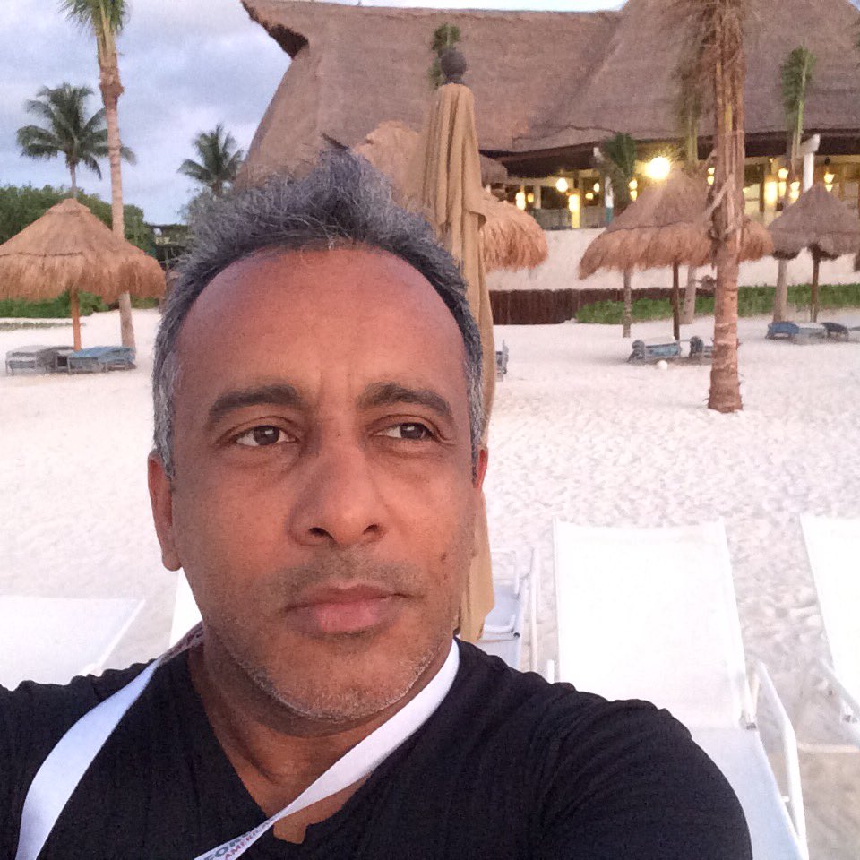 ClaudioSilvaSec's tweet photo. My Job is important 2 this new world and I know McAfee is my partner 2 improve customer's security and my performance. #lamMP #McAfeeTF17. https://t.co/o3Cc9QFJxz